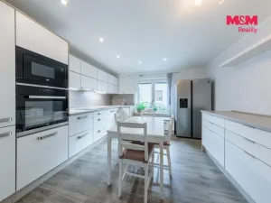 Prodej rodinného domu, Karlovy Vary - Stará Role, Slezská, 131 m2