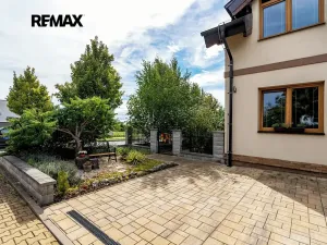 Pronájem bytu 1+kk, Zbuzany, Mramorová, 20 m2