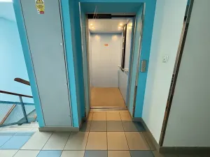 Prodej bytu 2+kk, Praha - Hostavice, U Hostavického potoka, 50 m2
