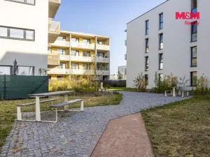 Prodej bytu 1+kk, Pardubice - Pardubičky, Východní, 37 m2