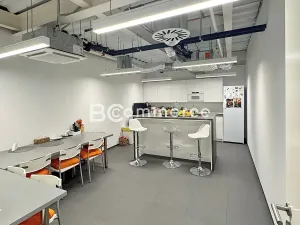 Pronájem kanceláře, Brno, Lazaretní, 570 m2
