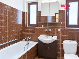 Pronájem bytu 1+1, Česká Lípa, Na Vyhlídce, 40 m2