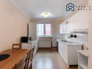 Prodej bytu 2+1, Chomutov, Fügnerova, 58 m2