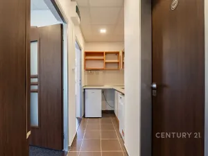 Prodej kanceláře, Most, Obránců míru, 68 m2