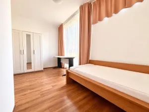 Pronájem bytu 3+kk, Praha - Karlín, Křižíkova, 73 m2