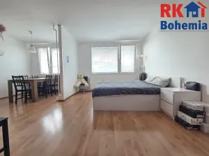Pronájem bytu 3+1, Praha - Prosek, Vysočanská, 84 m2