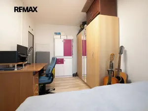 Prodej bytu 3+1, Praha - Řepy, Laudova, 74 m2