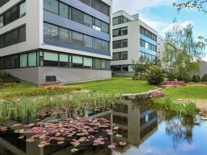 Pronájem kanceláře, Praha - Stodůlky, náměstí Junkových, 500 m2