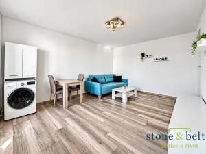 Pronájem bytu 2+kk, Znojmo, Pražská sídl., 53 m2