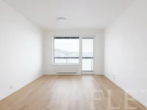 Pronájem bytu 2+kk, Praha - Hloubětín, Sobí, 55 m2