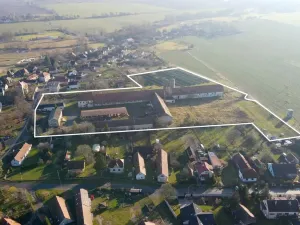 Prodej komerční, Čachovice - Struhy, 350 m2
