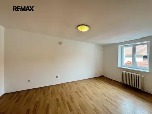 Pronájem bytu 2+1, Krabčice, 48 m2