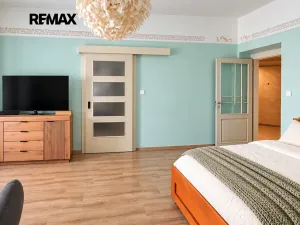 Prodej bytu 2+1, Praha - Vysočany, Zbuzkova, 76 m2