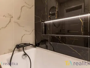 Prodej bytu 3+1, Orlová, Masarykova třída, 74 m2