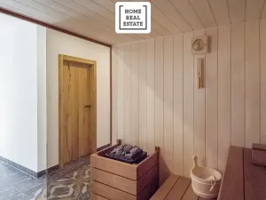 Prodej bytu 4+kk, Karlovy Vary, Šumavská, 171 m2