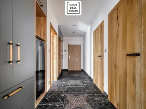 Prodej bytu 4+kk, Karlovy Vary, Šumavská, 171 m2