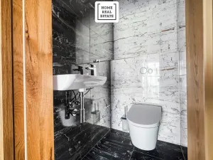 Prodej bytu 3+kk, Karlovy Vary, Šumavská, 171 m2