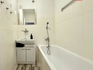 Prodej bytu 2+1, Ostrava - Poruba, nábřeží Svazu protifašistických bojovníků, 60 m2