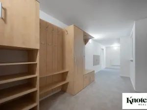 Pronájem kanceláře, Brno, Štefánikova, 400 m2