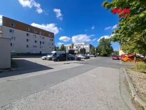 Pronájem garážového stání, Odolena Voda, K Cukrovaru, 13 m2