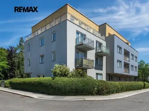 Prodej garážového stání, Praha - Břevnov, Rejchova, 12 m2