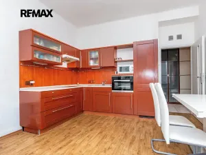 Prodej bytu 2+kk, Praha - Košíře, Vrchlického, 49 m2