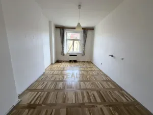 Pronájem bytu 2+kk, Praha - Vinohrady, Na Švihance, 45 m2