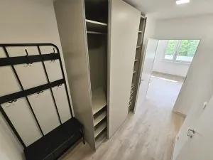 Pronájem bytu 2+kk, Praha - Hostivař, Sáňkařská, 40 m2