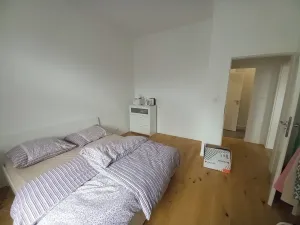 Pronájem bytu 2+kk, Praha - Karlín, Pobřežní, 50 m2