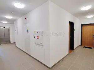 Pronájem bytu 2+kk, Praha - Dolní Chabry, Za Pískovnou, 51 m2