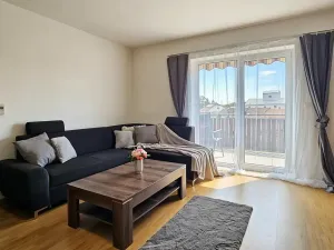 Prodej bytu 2+kk, Vranovice, Náměstíčko, 55 m2