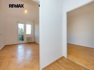 Pronájem bytu 3+1, Praha - Záběhlice, Bělčická, 74 m2