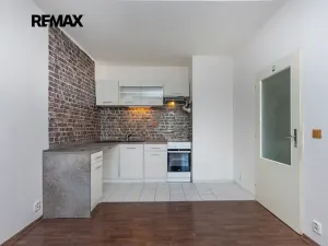 Prodej bytu 2+kk, Praha - Kyje, Lipnická, 42 m2