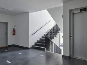 Pronájem bytu 1+kk, Praha - Střížkov, Střížkovská, 46 m2