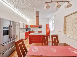 Prodej vícegeneračního domu, Vejprty, náměstí T. G. Masaryka, 932 m2
