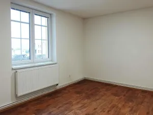 Pronájem bytu 2+1, Hořice, Jablonského, 54 m2