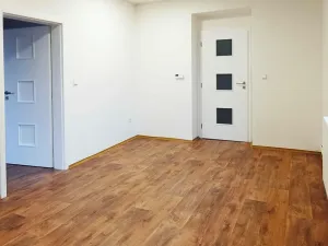 Pronájem bytu 2+1, Hořice, Jablonského, 54 m2