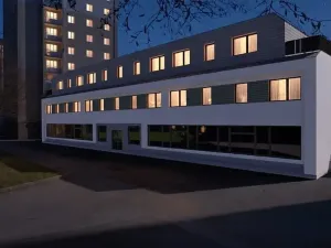 Prodej obchodního prostoru, Karlovy Vary, Krymská, 61 m2