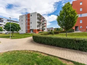 Prodej bytu 1+kk, Praha - Háje, Loosova, 34 m2
