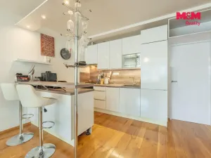 Pronájem bytu 2+kk, Praha - Smíchov, Na bělidle, 64 m2
