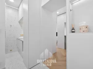 Prodej bytu 1+kk, Praha - Strašnice, Kralická, 25 m2