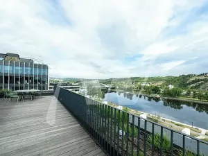 Pronájem kanceláře, Praha - Holešovice, Pod dráhou, 673 m2