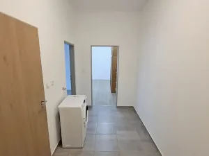 Pronájem bytu 2+kk, Jihlava, Hálkova, 46 m2