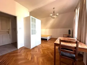 Pronájem bytu 1+kk, Praha - Malá Strana, Malostranské náměstí, 30 m2