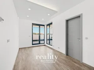 Pronájem bytu 4+kk, Jihlava, Vrchlického, 127 m2