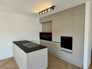 Pronájem bytu 2+kk, Tábor, Janáčkova, 70 m2