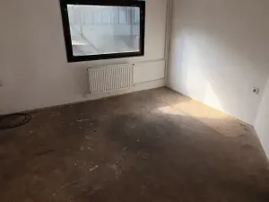 Pronájem skladu, Pardubice, Na Spravedlnosti, 427 m2