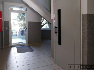 Prodej bytu 3+1, Praha - Prosek, Bílinská, 55 m2