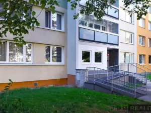 Prodej bytu 3+1, Praha - Prosek, Bílinská, 55 m2