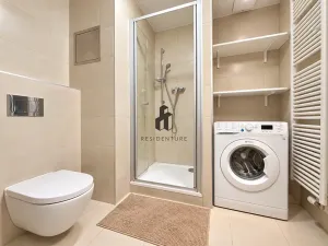 Pronájem bytu 1+kk, Praha - Strašnice, Zvěřinova, 45 m2